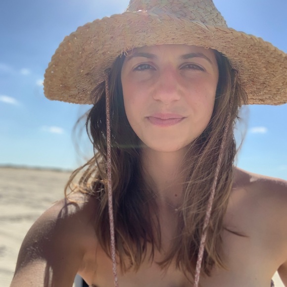 Hi! I’m Meg. - Picture 1 of 1